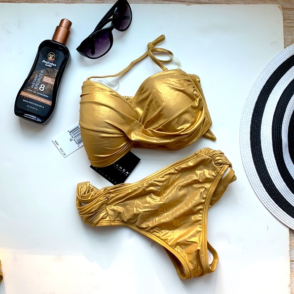 La Blanca Gold Ruched Two Piece Bandeau Bikini Set Halter Tie Wear It 3 Ways ⭐️ - Picture 4 of 16